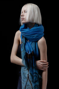 Talking Walls nova azur single face square scarf azur